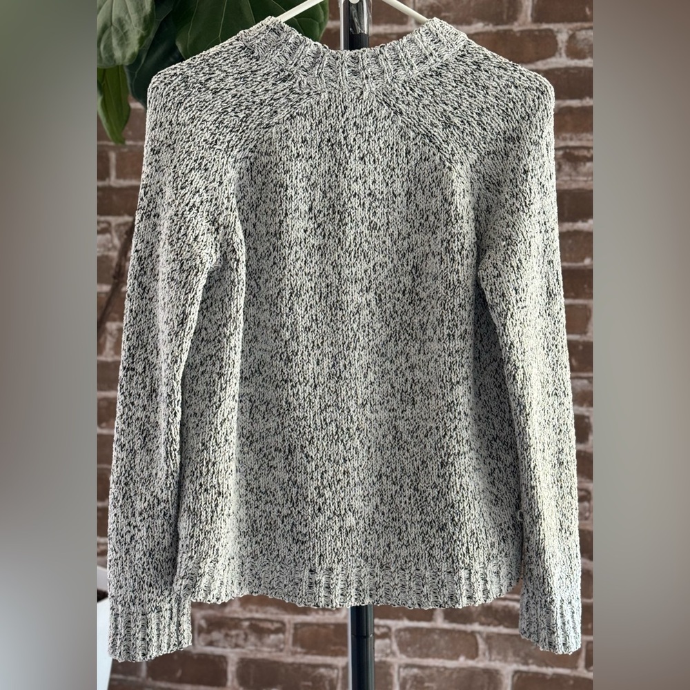 Eddie Bauer soft black and white comfy pullover sweater